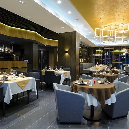 Hotel Senator Karagandy Dış mekan fotoğraf